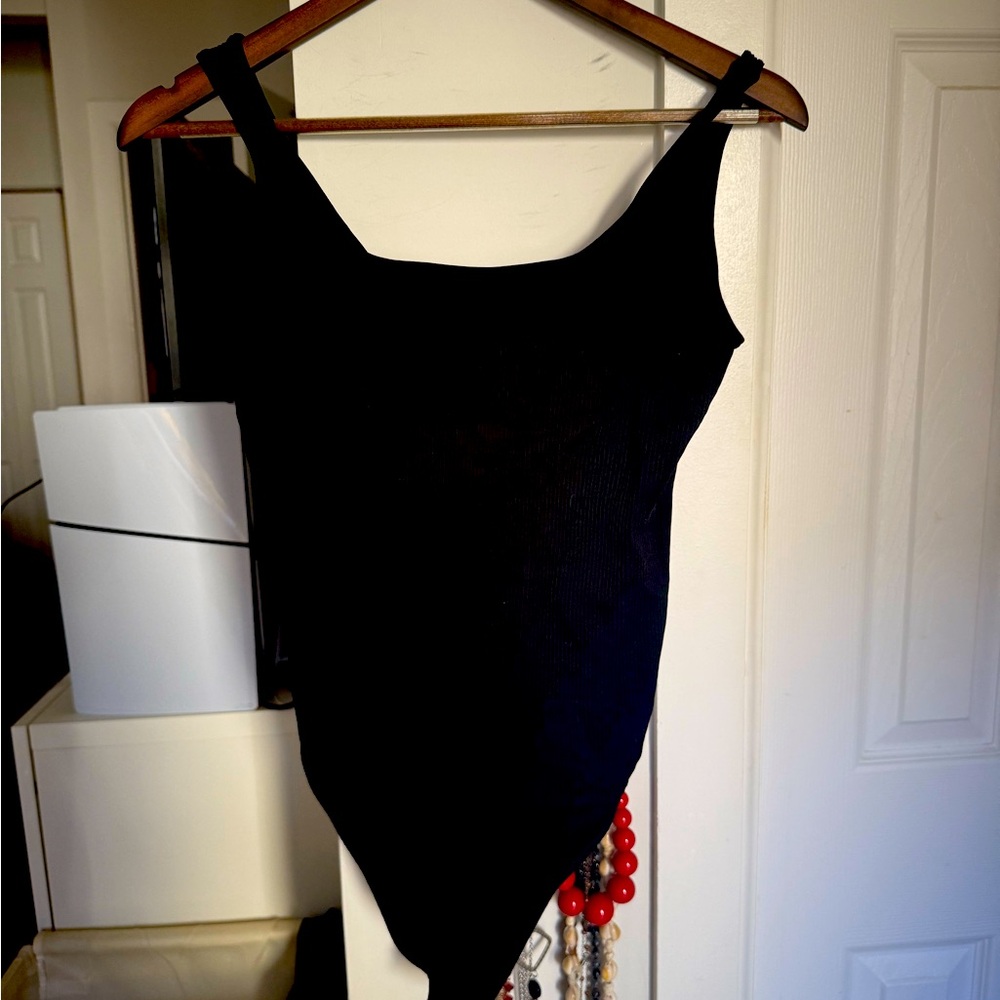 Black scoop neck compression bodysuit